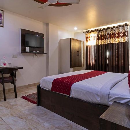 Hotel The Amour Dx Near Igi Airport Delhi New Delhi Buitenkant foto
