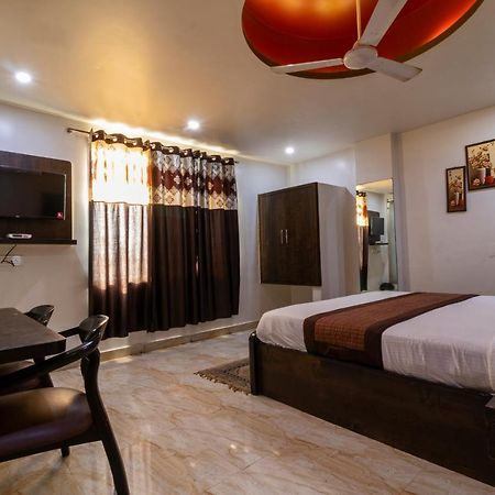 Hotel The Amour Dx Near Igi Airport Delhi New Delhi Buitenkant foto