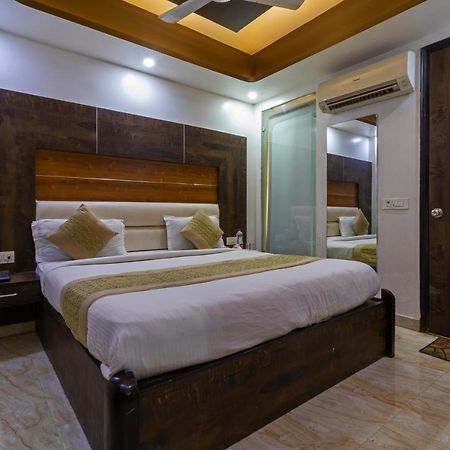 Hotel The Amour Dx Near Igi Airport Delhi New Delhi Buitenkant foto