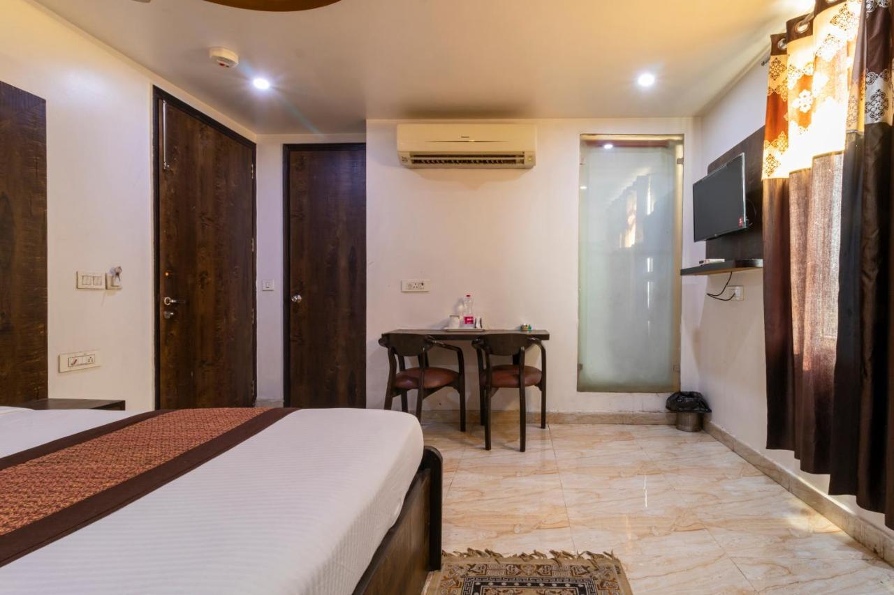 Hotel The Amour Dx Near Igi Airport Delhi New Delhi Buitenkant foto